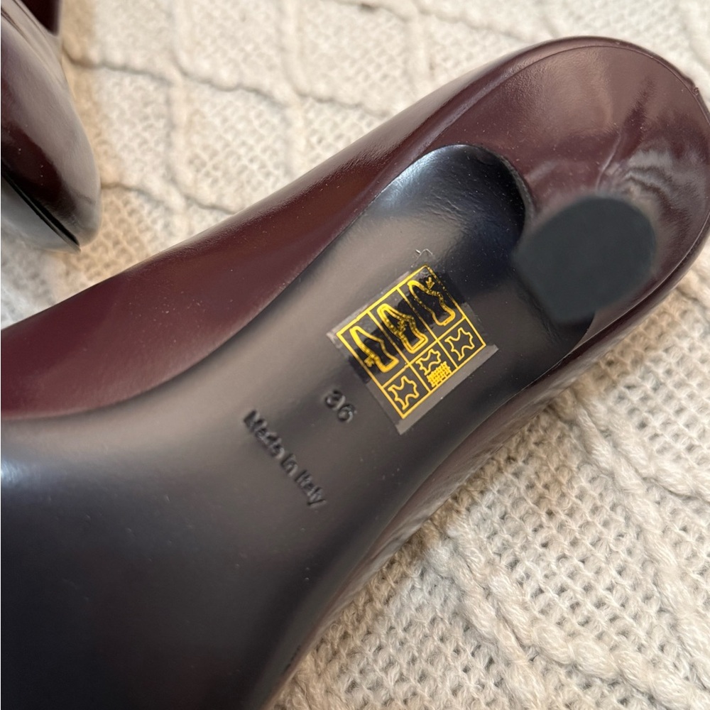 NIB - Burberry Glossy Leather Baby Pumps, Brand Size 36 ( US Size 6 ), Poison - Picture 11 of 15